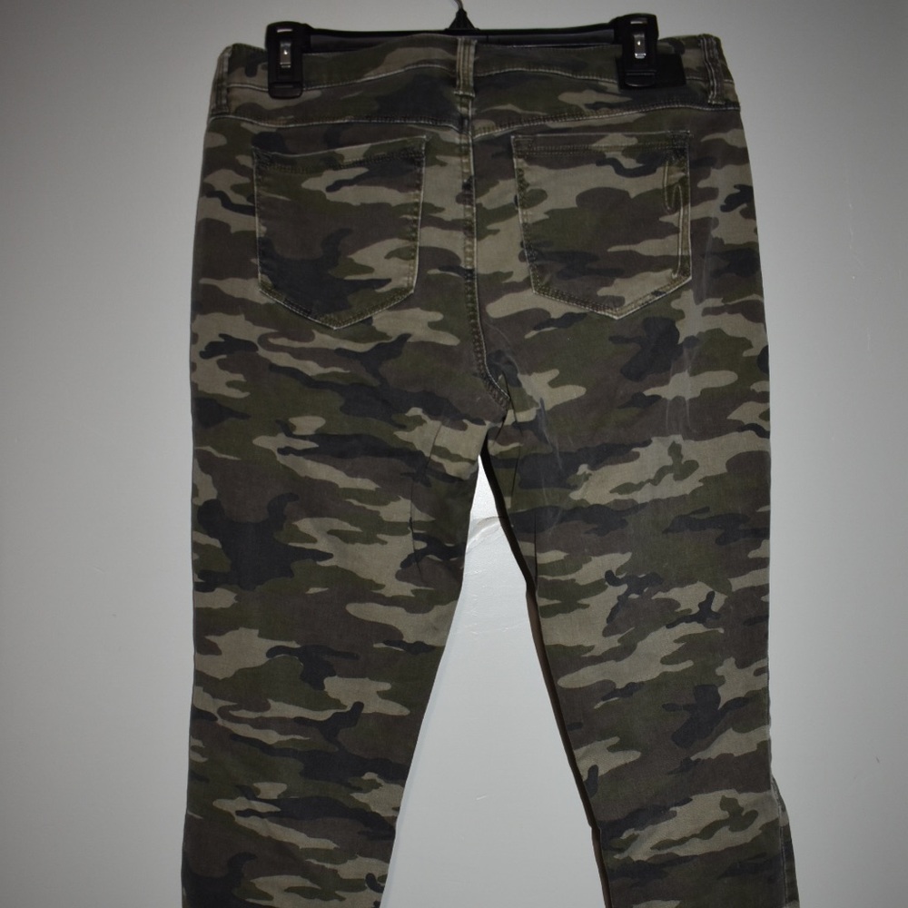 Camo stretch jeans SOLD design lab